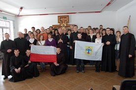 Jedną z bardziej znanych akcji KSM jest coroczne propagowanie Święta Flagi