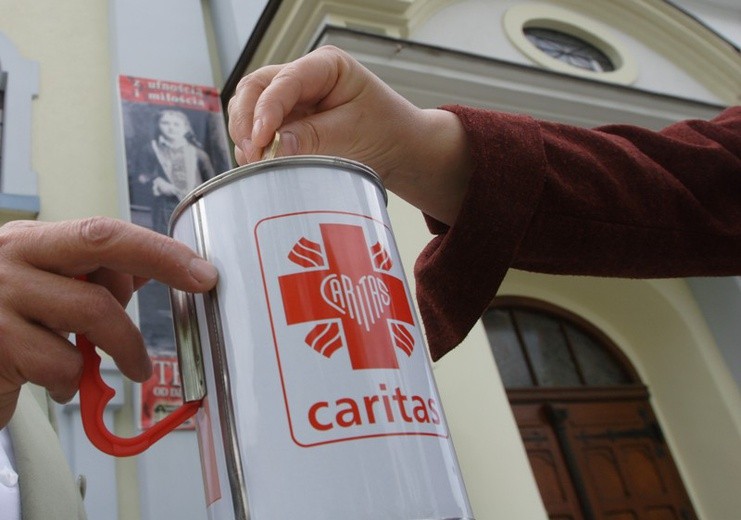 Caritas zbiera pieniądze na pomoc dla ofiar kataklizmu