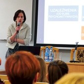 Dr Magdalena Rowicka ostrzegała przed niebezpieczeństwem popadnięcia w zakupoholizm 