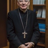 Abp Marek Jędraszewski od 2012 r. metropolita łódzki. Profesor nauk teologicznych. Jest członkiem Rady Stałej KEP, a także m.in. delegatem KEP ds. duszpasterstwa akademickiego, członkiem Komisji Wychowania Katolickiego.