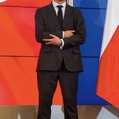 Nowy minister finansów Mateusz Szczurek może mieć trudności z przebiciem się ze swoimi pomysłami w rządzie, ponieważ nie stoi za nim żadne środowisko polityczne