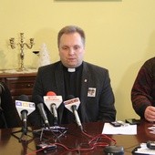 Kamila Gawor, ks. Robert Kowalski i Wojciech Dąbrowski apelowali o pomoc w okresie zimowym dla osób bezdomnych
