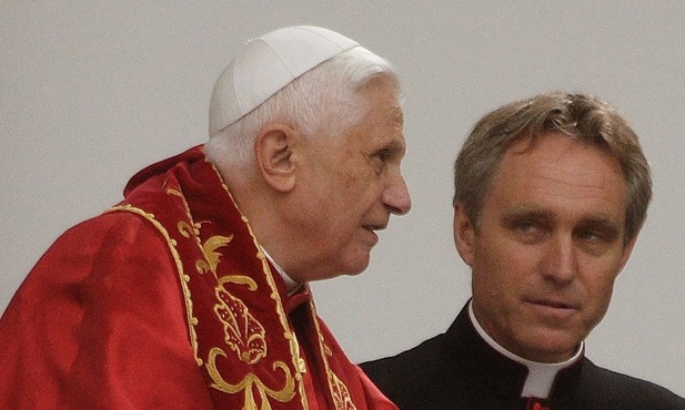 "Rezygnacja Benedykta XVI jak amputacja"