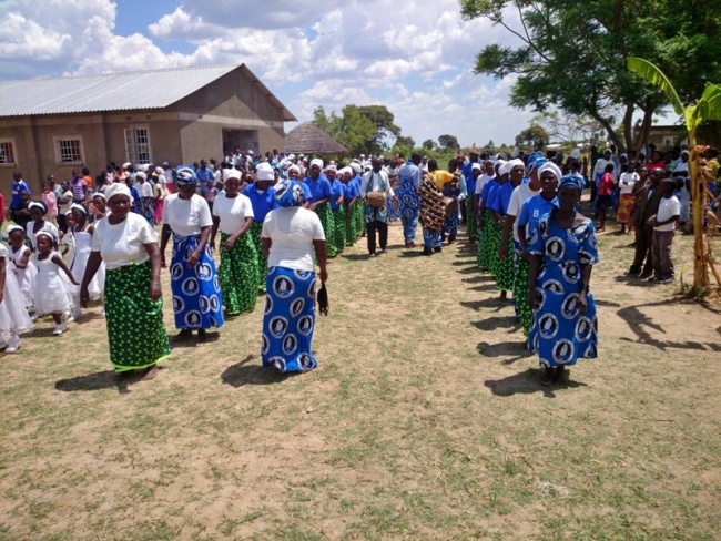 Bp Henryk Tomasik odwiedza misjonarzy w Zambii