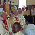 Bp Henryk Tomasik odwiedza misjonarzy w Zambii