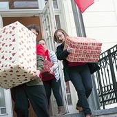  Wolontariusze zaangażowani w Szlachetną Paczkę przekonują, że dzięki akcji sami wiele otrzymują