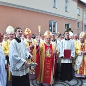  Najmłodsza bazylika mniejsza – kościół św. Katarzyny w Grybowie. Poświęcenie tablic pamiątkowych