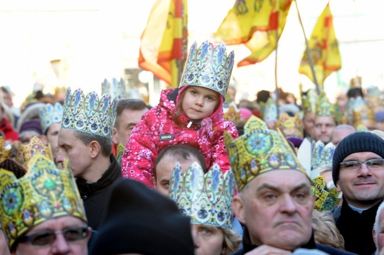 Orszak w Świdnicy - hołd na Rynku