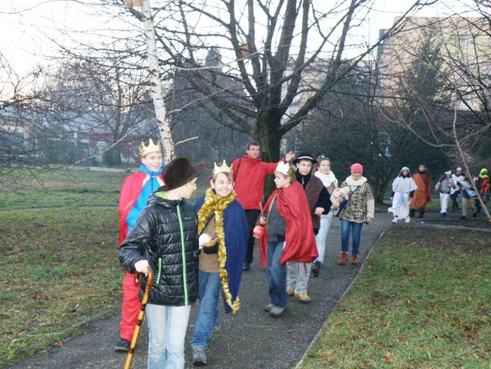 Orszak kolędników w Brzęczkowicach