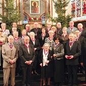 Ceremonia wręczania medali zakończyła się wspólnym pamiątkowym zdjęciem