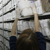 Jak zadbać o domowe archiwalia?