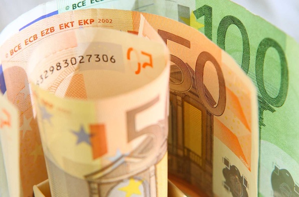 Już ponad 90 proc. Łotyszy płaci w euro