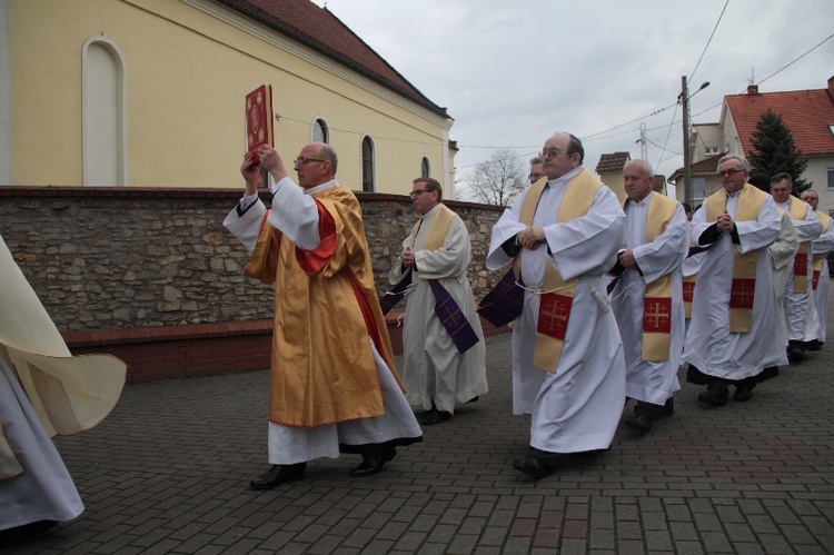 Prymicje biskupie w Mechnicy