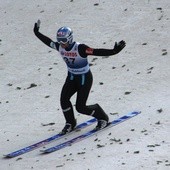 Na dobre przygotowanie skoczni pozwoliły determinacja gospodarzy i... przewożony do Wisły śnieg z Podhala