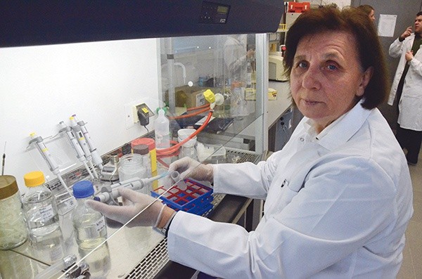 Profesor Zofia Stępniewska z KUL opracowała z zespołem nową metodę pozyskiwania ektoiny