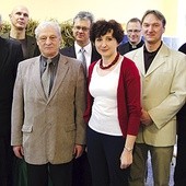 Spotkanie ekumeniczne w Zielonej Górze. Od lewej: ks. A. Dudra, ks. S. Stawowczyk,  pastor M. Majewski,  pastor S. Krawiec, pastor D. Lik, M. Mielczarek, ks. T. Gierasimczyk, pastor M. Socha, ks. Z. Stekiel,  pastor W. Iskraut