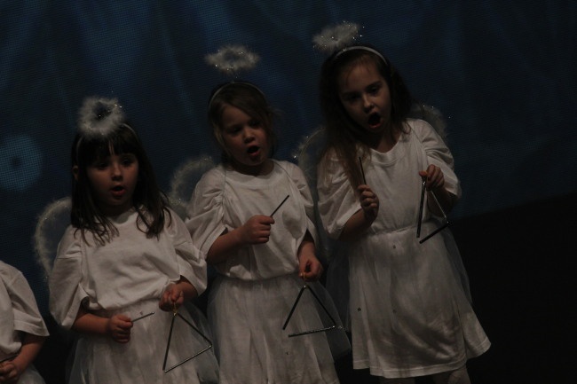 Dzieci - diabełki i anioły