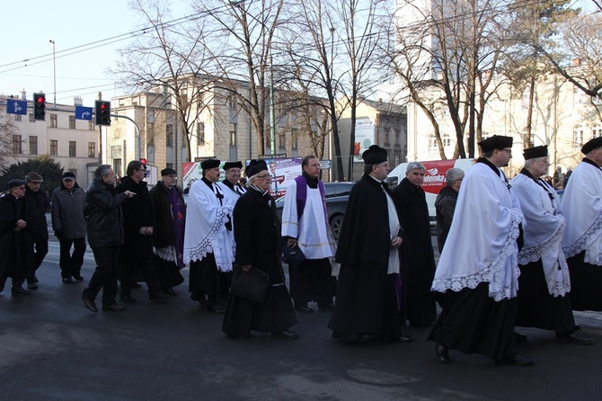 Pogrzeb bp. Tadeusza Szurmana