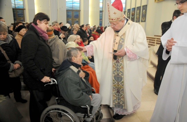 Nieść nadzieję i uśmiech Boga