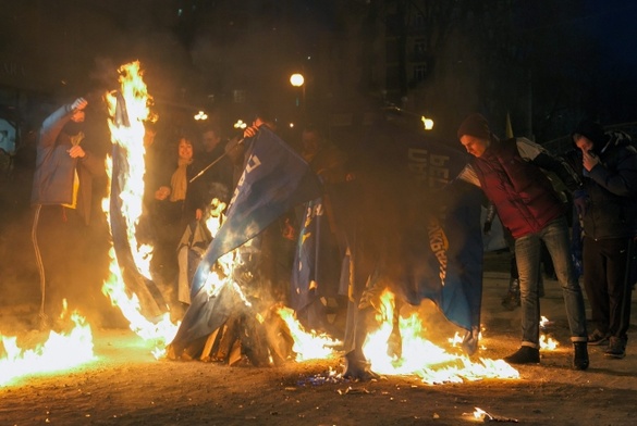 Majdan przeciw kompromisowi