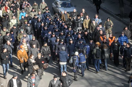 Milicja przechodzi na stronę Majdanu 