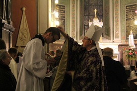 Obrzęd posypania głów popiołem