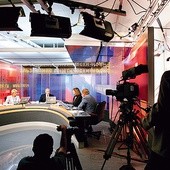 W moskiewskim studiu telewizji Russia Today, która powstała po to, by dotrzeć z rosyjską wizją świata do mieszkańców całego globu