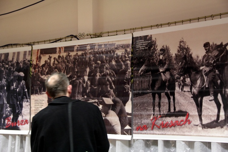 Uroczystości w Iłowie ku czci żołnierzy wyklętych