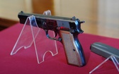 Pistolet M. Ali Agcy - cz. 2