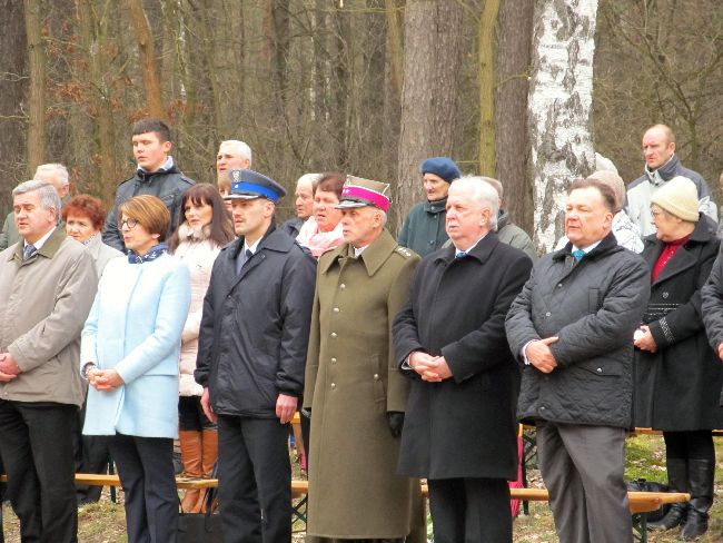 Pamięci powstańców we Wróblewie