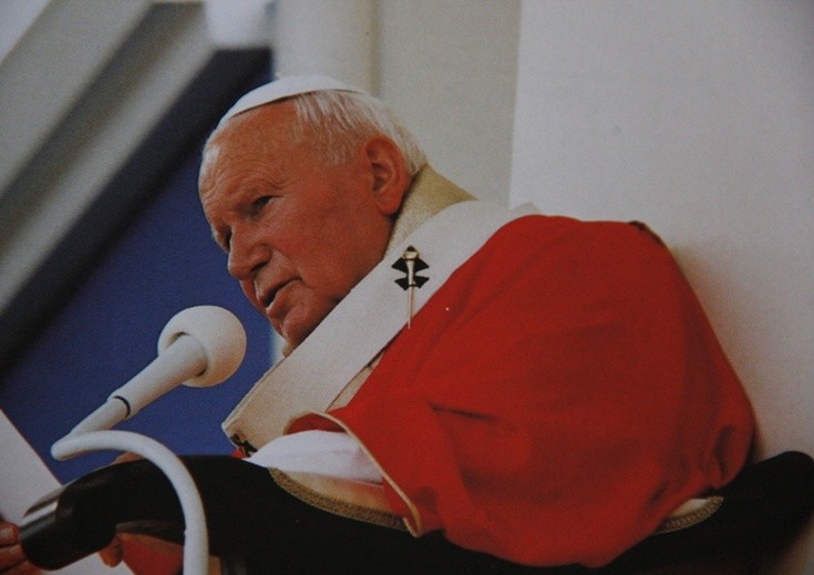Jan Paweł II podczas homilii w Łowiczu