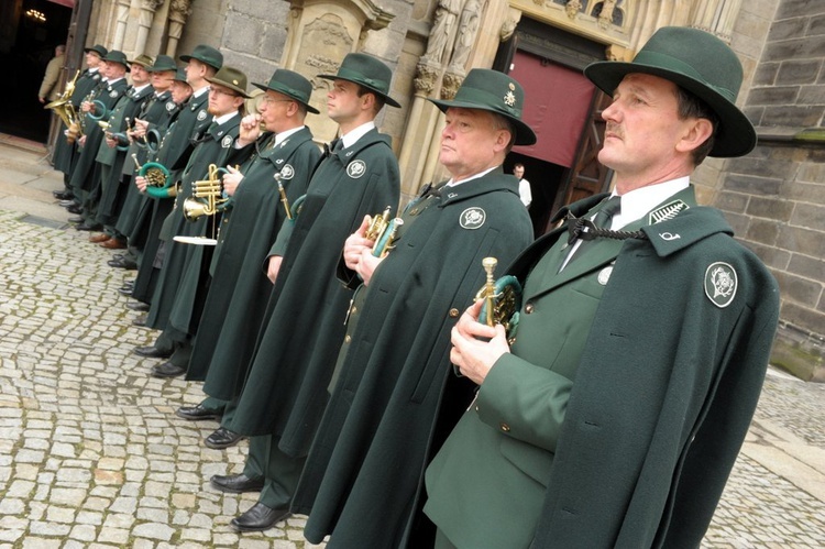 Początek uroczystości rocznicowych