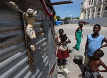 Haiti: Amerykanie odbudowują kościoły