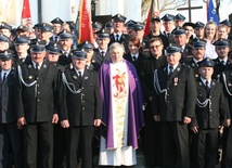 Około 120 strażaków spotkało się w parafii św. Floriana w Orszymowie