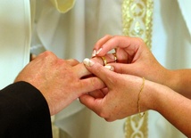 Wspólnota małżeńska odblaskiem jedności Trójcy