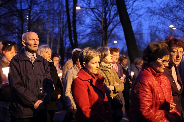 Droga Krzyżowa na os. Tysiąclecia 2014