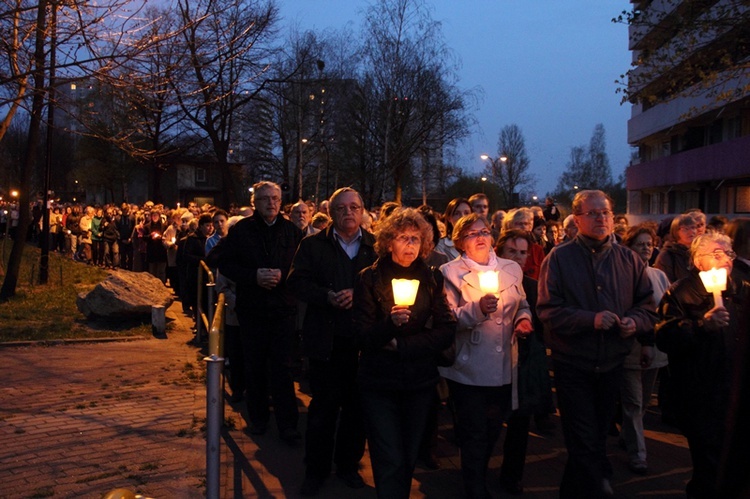 Droga Krzyżowa na os. Tysiąclecia 2014