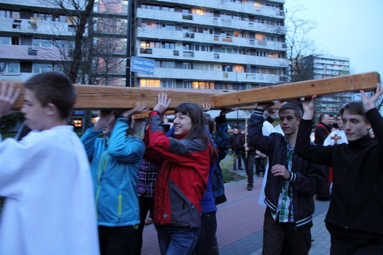 Droga Krzyżowa na os. Tysiąclecia 2014