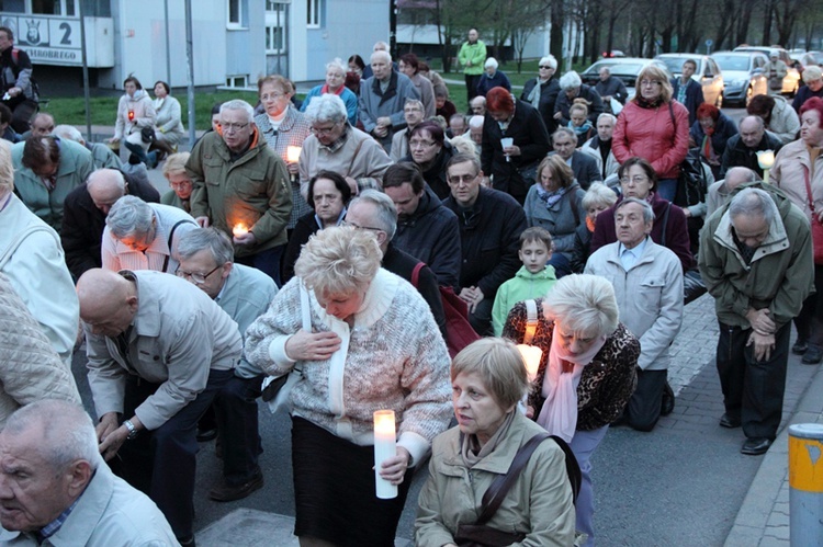 Droga Krzyżowa na os. Tysiąclecia 2014