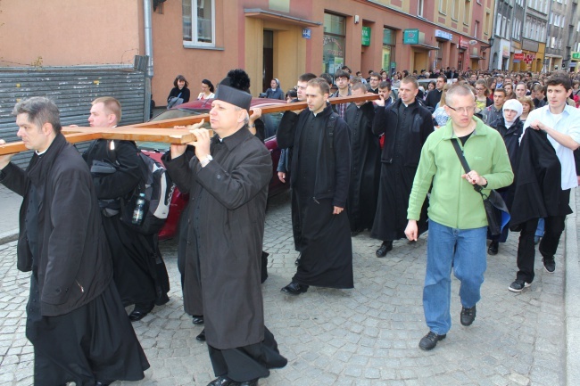 Droga Krzyżowa ulicami Świdnicy