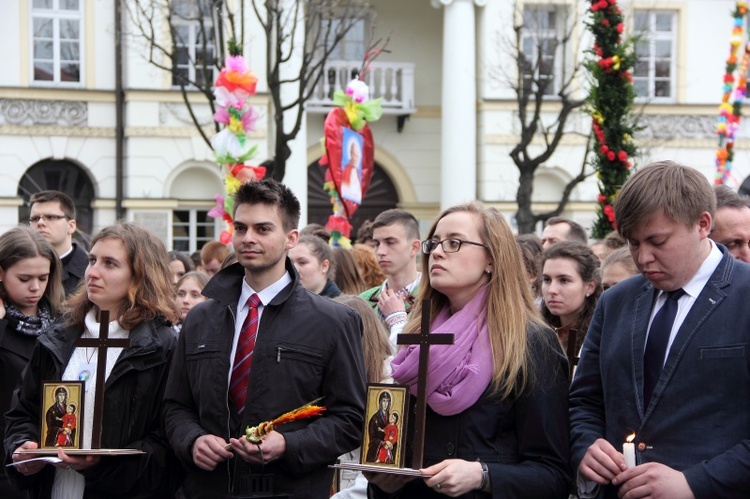 Przekazanie replik symboli ŚDM