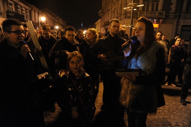 Droga Krzyżowa w centrum Radomia