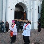 Droga krzyżowa w Ostrowcu