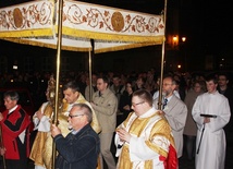 - Prawdą o Chrystusie Zmartwychwstałym trzeba się dzielić - rezurekcyjna procesja wokół katedry św. Mikołaja w Bielsku-Białej