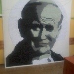 Mozaika przedstawiająca portret papieża Jana Pawła II