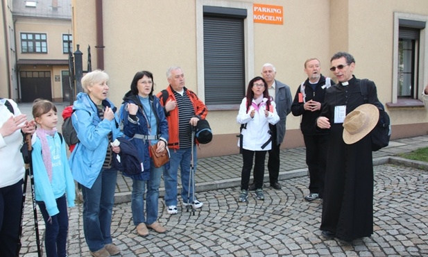 Ostatnia modlitwa na kościelnym parkingu w Cieszynie