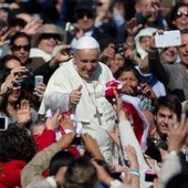 Papież: Rozum czyni nas wierzącymi