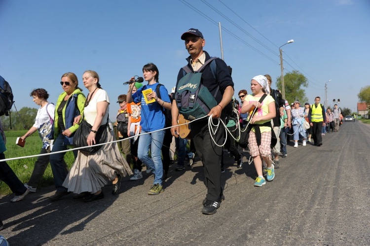 Ze Świdnicy do Gogołowa