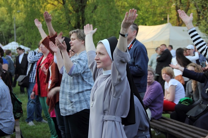 Koncert "Bądź jak Jezus" 2014 cz. 1