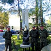  Funkcjonariusze Straży Granicznej podkreślają, że aby służyć ojczyźnie, trzeba znać jej korzenie 